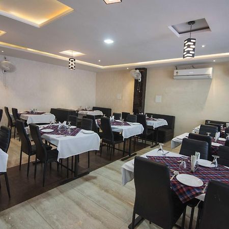 Hotel Mayur Palace Bhopal Buitenkant foto
